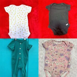 Baby Onesies 0-3 3-6 Month Gerber cat and Jack bundle of 4 baby girl cute fits